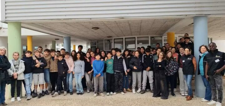 Tous réunis pour une grande photo de famille. ©Photo G.M.